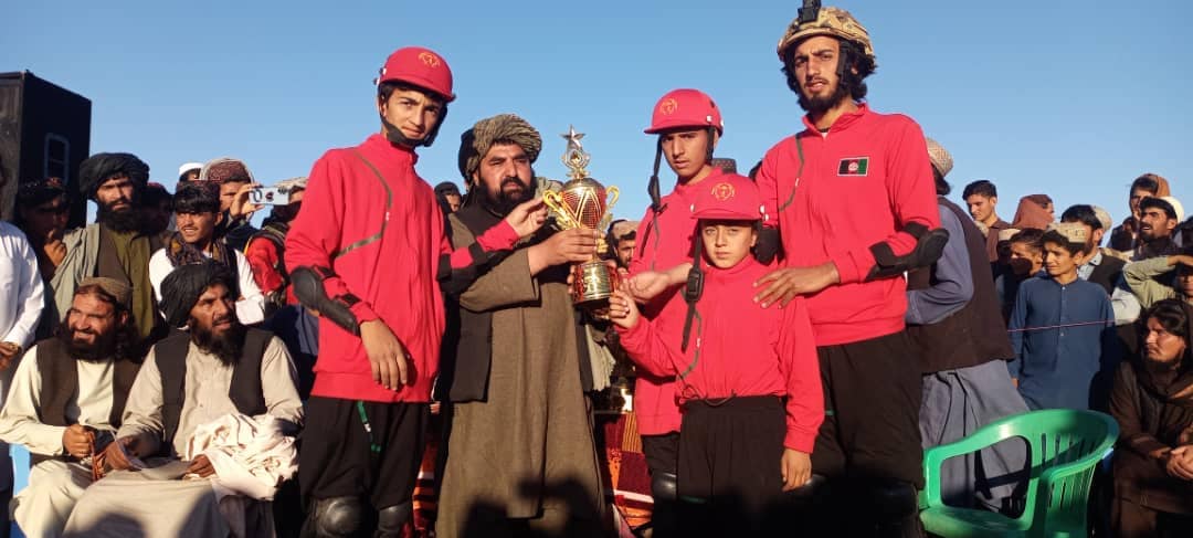 خوست؛ رقابت‌های نیزه‌زنی به منظور خوش‌آمدگویی به مهاجران برگشت کننده در ولسوالی باک برگزار شد