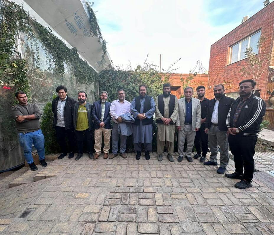 هیئت ادرای ورزش؛ در شهر قم کشور ایران با ورزشکارن مهاجر افغان دیدار کردند