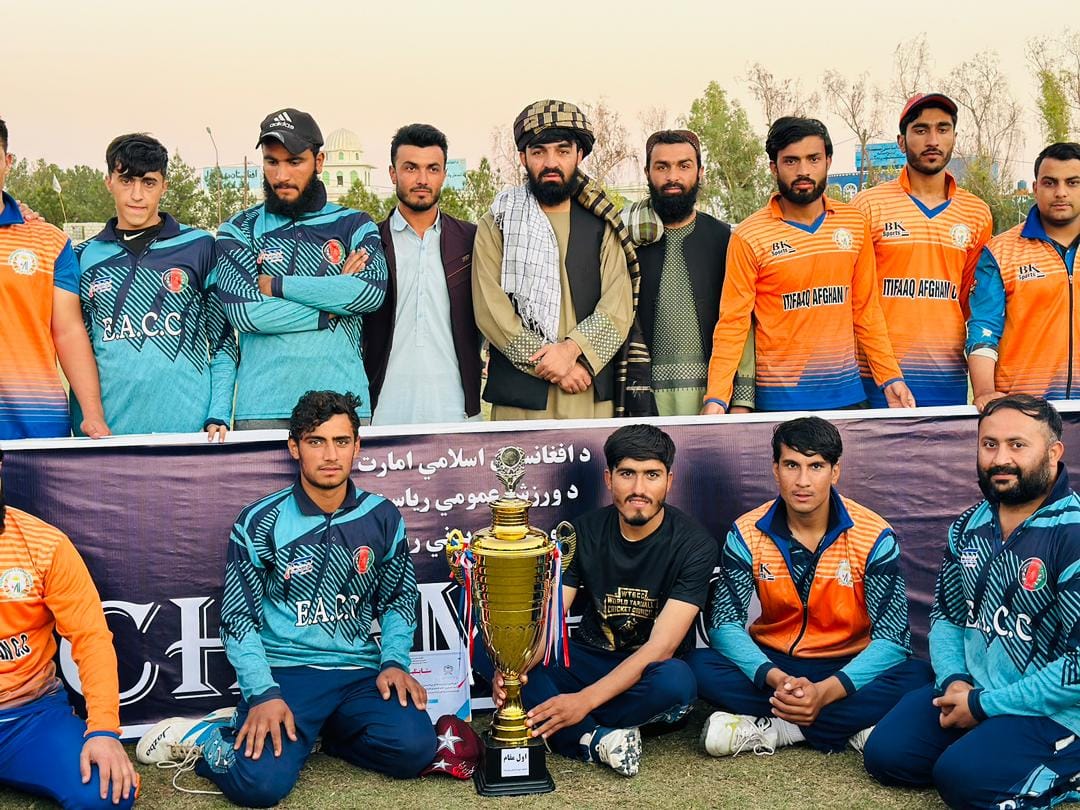 کندهار؛ د کرکټ ټېپ بال سيالۍ د اتفاق افغان لوبډلې په بریا پاى ته ورسېدې