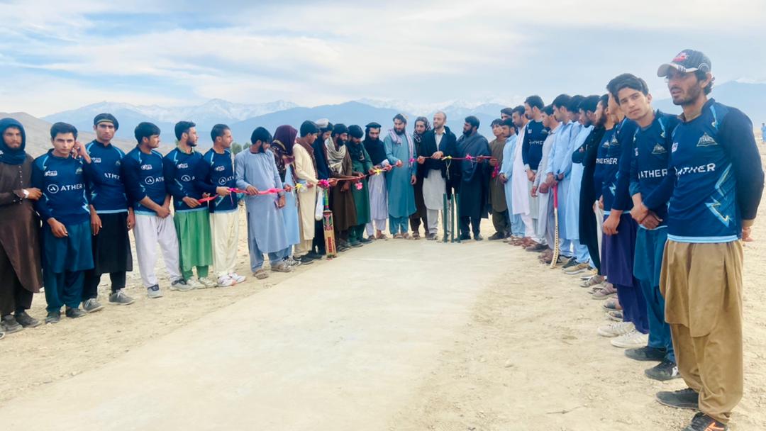 ننګرهار؛ په پچیراګام ولسوالۍ کې د ۱۶ لوبډلو ترمنځ د کرکټ ټېپ بال سیالۍ پیل شوې
