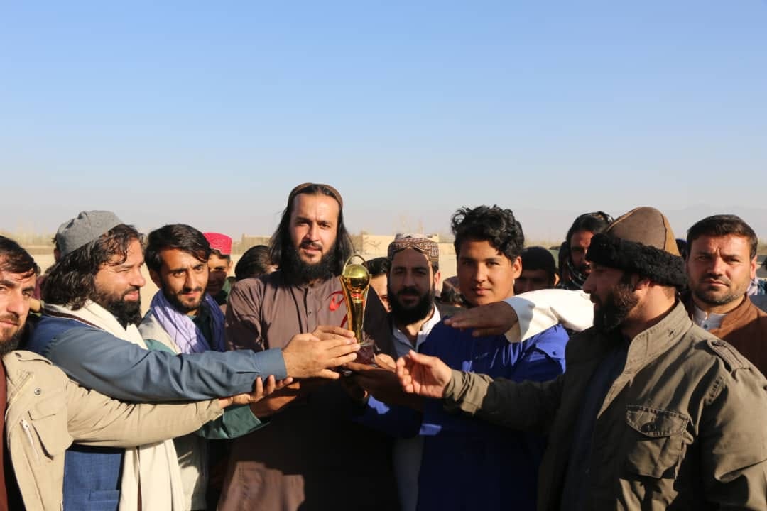 لوګر؛ په برکي برک ولسوالۍ کې د لسو لوبډلو ترمنځ د توپ ډنډې سيالۍ پای ته ورسېدې