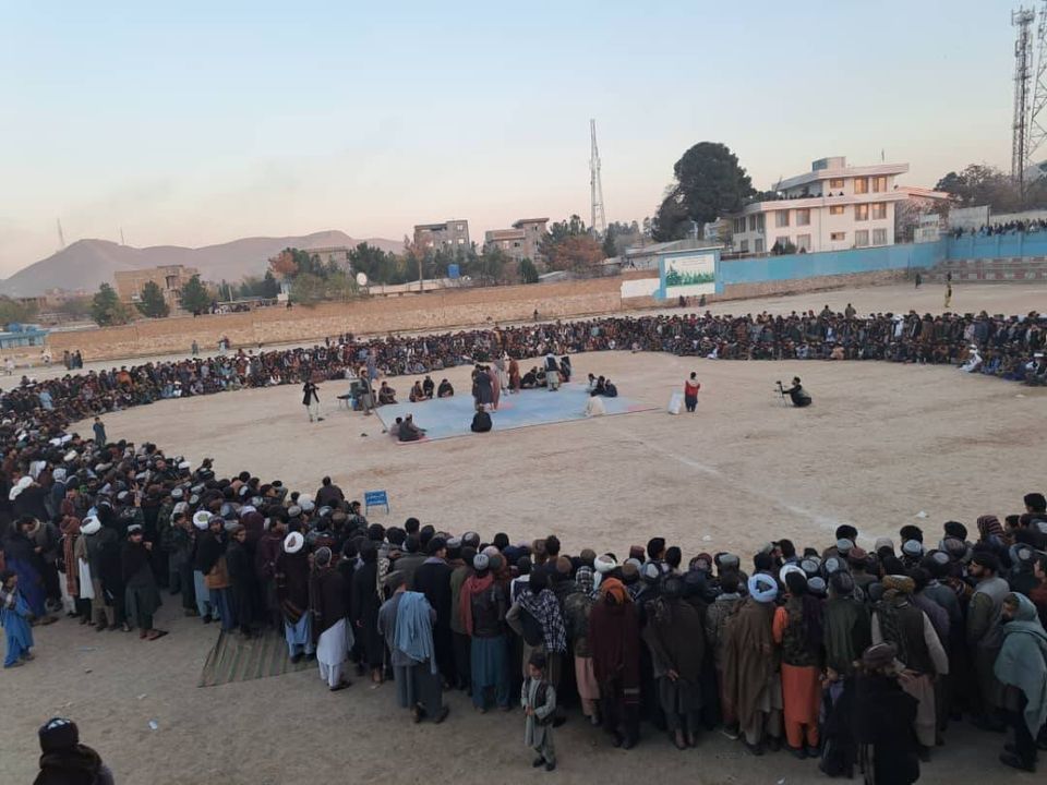 په بادغيس کې د ۵۰ ورزشکارانو ترمنځ د پهلوانۍ سيالۍ ترسره شوې