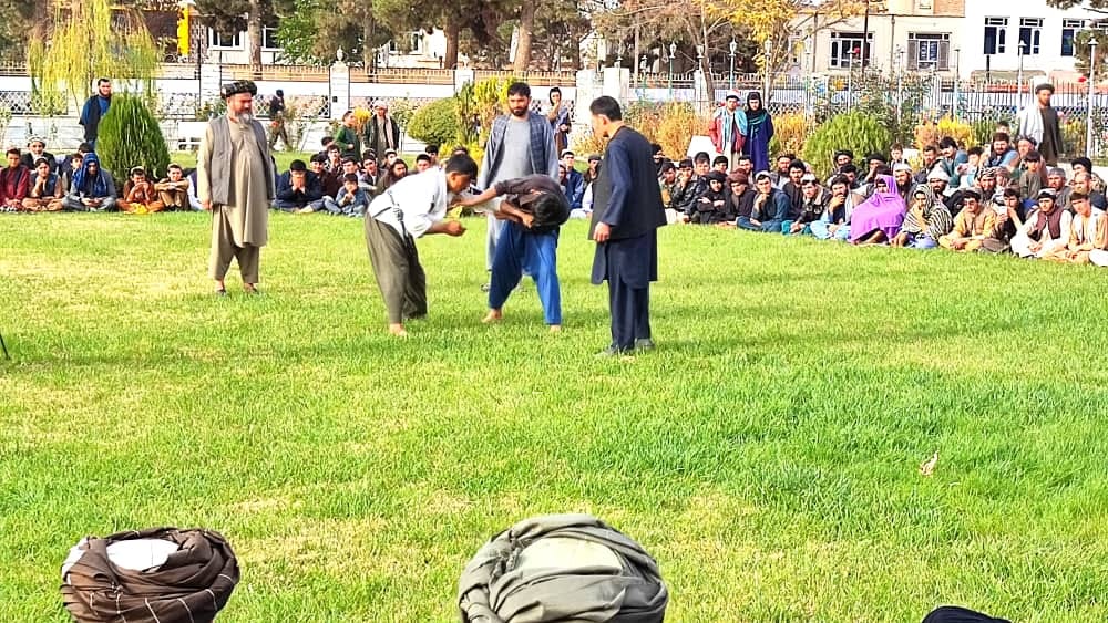 فاریاب؛ د میمنې ولسوالۍ د ښاروالۍ په پارک کې د کورش سیالۍ ترسره شوې