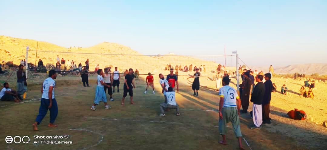 ننګرهار؛ کوټ ولسوالۍ کې د ۲۰ لوبډلو تر منځ د واليبال سيالۍ پېل شوې