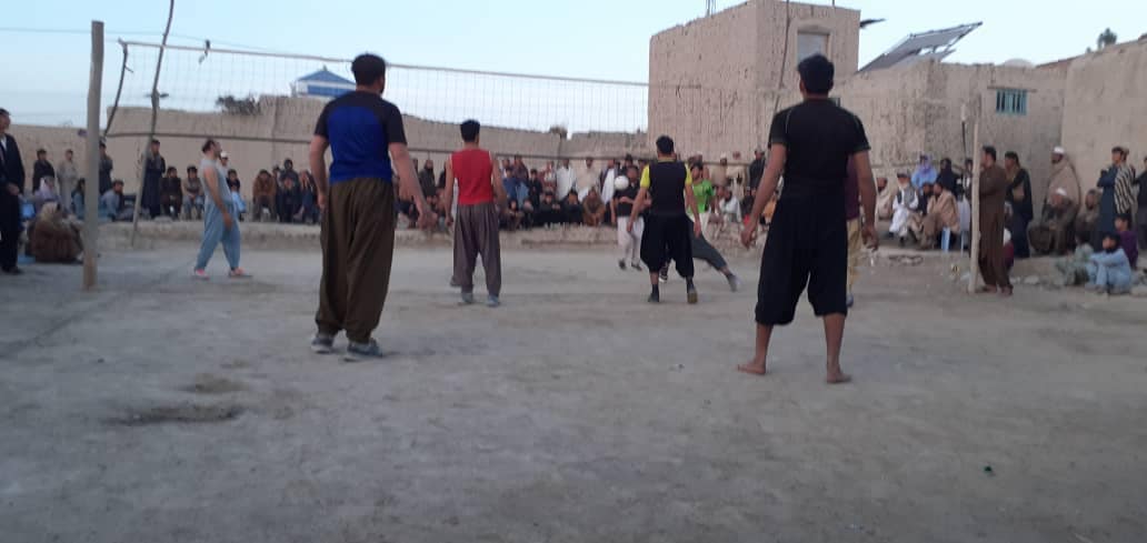 خوست؛ په مندوزیو ولسوالۍ کې د ځوانانو یووالي په نوم د والیبال سیالۍ پیل شوې