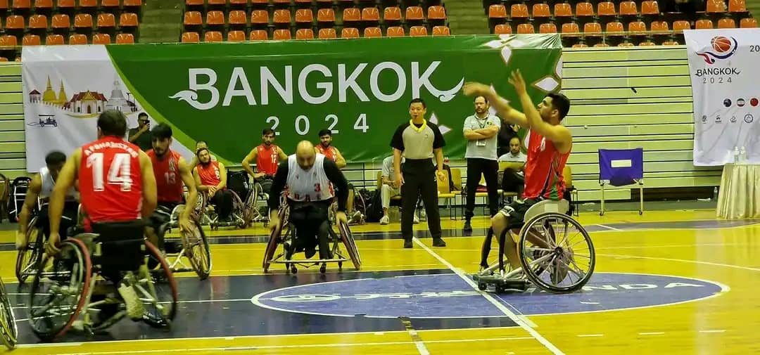 څلور پرله پسې بریاوې؛ د افغانستان ویلچر باسکټبال ملي لوبډلې متحده عربي اماراتو ته ماتې ورکړه