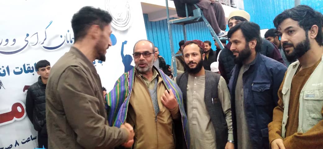 تخار؛ تالقان ښارکې د ۱۳ لوبډلو ترمنځ د والیبال ټاکنېزې سیالۍ پای ته ورسېدې