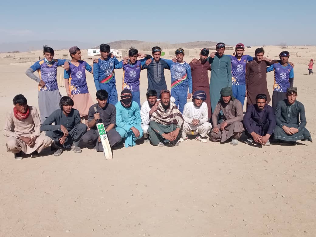 غزني؛ باتور اتلانو لوبډلې د گيرو ولسوالۍ د ټېب بال کرکټ سياليو اتلولي وگټله
