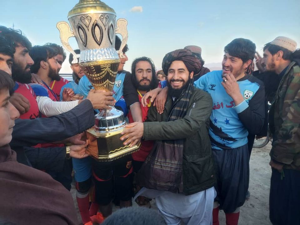 زابل؛ پاک افغان لوبډلې د شاجوی ولسوالۍ د فوټبال سياليو اتلولي وگټله