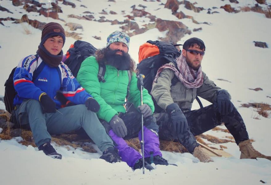 غور؛ ورزشکاران رشته کوهنوردی در سلسله کوه های سیاکوه برنامه اجرا نمودند.