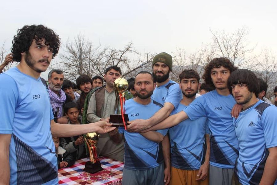 بدخشان؛ مسابقات والیبال میان ۱۲ تیم با قهرمانی تیم گذر افغانی به پایان رسید