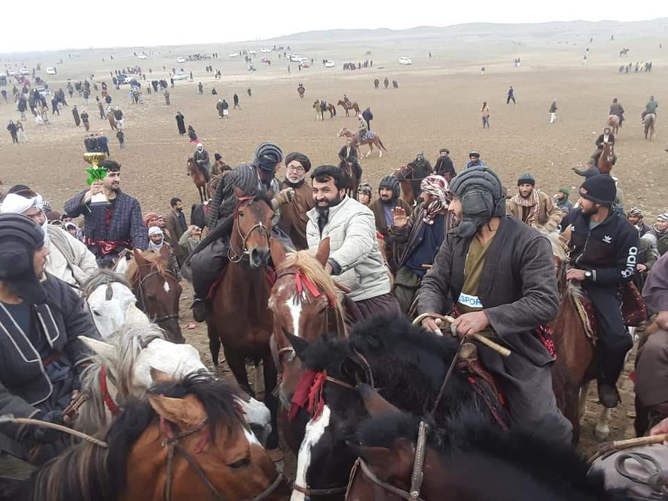 رقابت‌های بزکشی میان ۸۵ چاپنداز در ولسوالی امام صاحب ولایت کندز برگزار شد