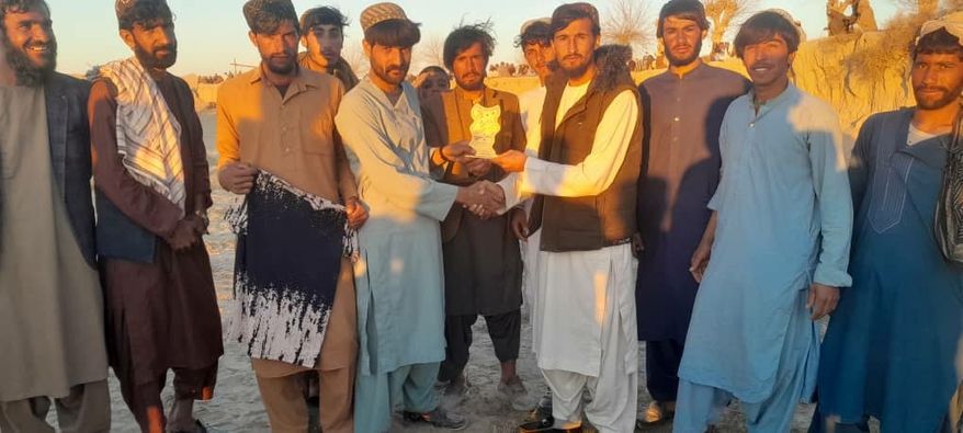هلمند؛ ګرمسیر ولسوالۍ کې د ۱۵ ځوانانو ترمنځ د تېږې اچونې سیالۍ ترسره شوې