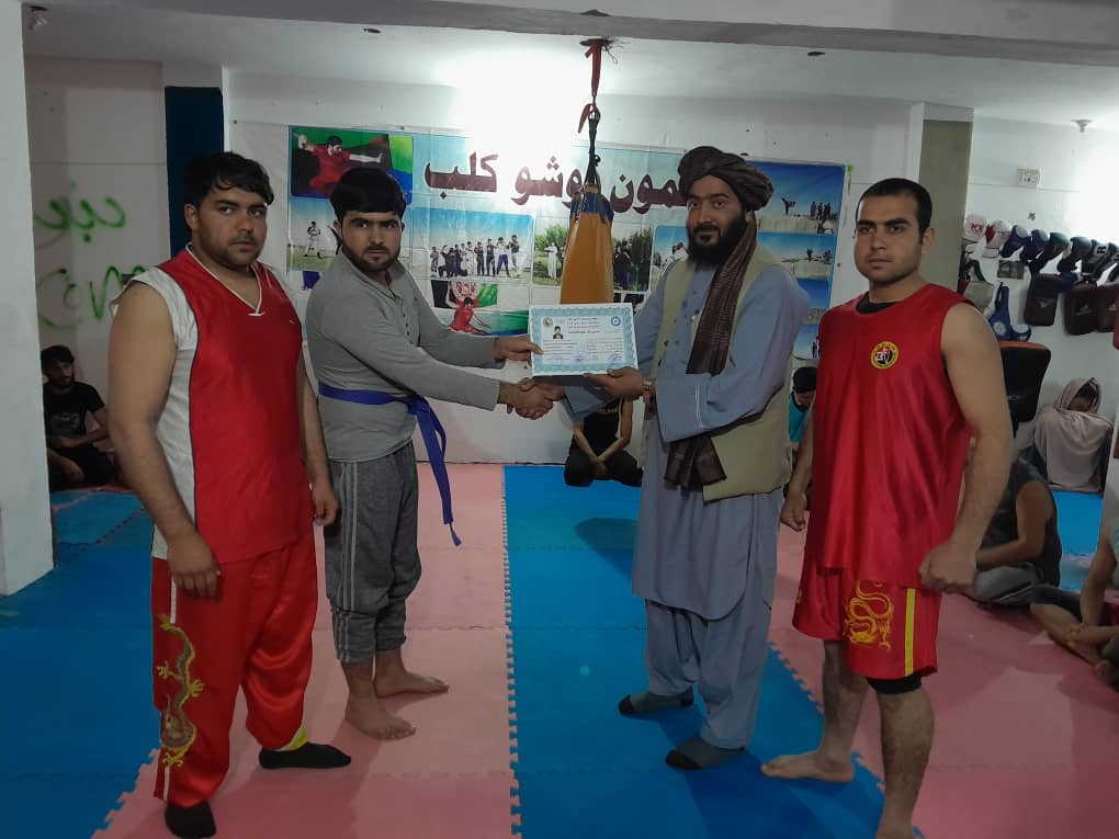 زابل، مرکز قلات ښار کې د سمون په نوم د ووشو کلب کې ورزشکارانو ته دارتقآ کمربندونه ورکړل شول
