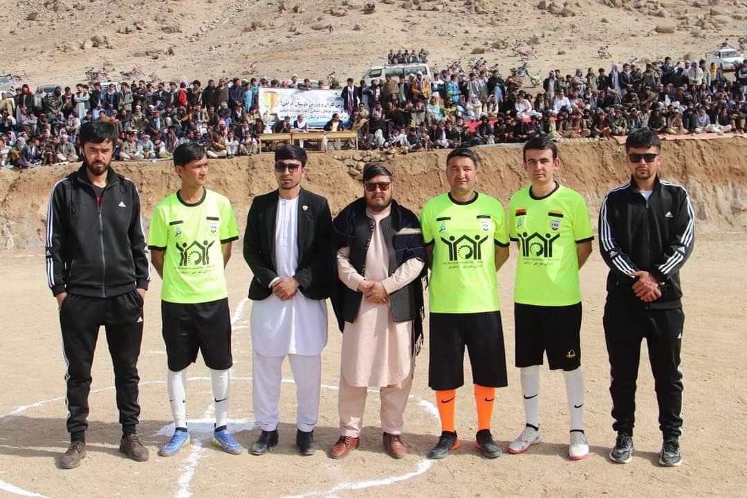 دایکندی ؛ رقابت‌های فوتبال میان۱۶ تیم در ولسوالی‌ شهرستان به‌ قهرمانی تیم ستاره گان به پایان رسید
