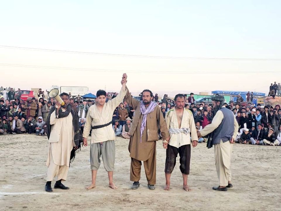 کندز؛ علي آباد ولسوالۍ کې د ۸۰ پهلوانانو تر منځ د کورش سيالۍ ترسره شوې