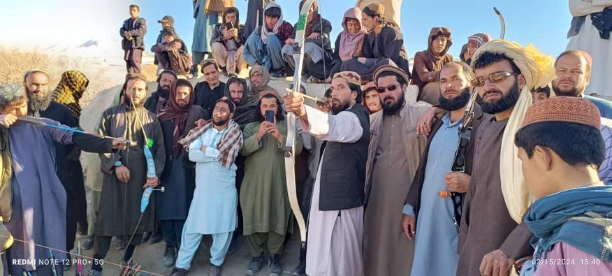 ميدان وردګ؛ په چک ولسوالۍ کې د ۶۰ غشي ويشتونکو ترمنځ د غشي ويشتلو سيالي ترسره شوه