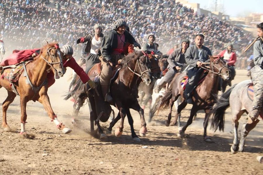 رقابتهای بزکشی میان ۳۵۰ چاپنداز در مرکز ولایت کندز آغاز شد