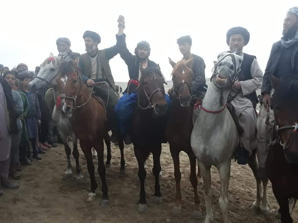 کندز؛ امام صاحب ولسوالۍ کې د ۴۰ چاپندازانو ترمنځ د وزلوبې سيالۍ ترسره شوې