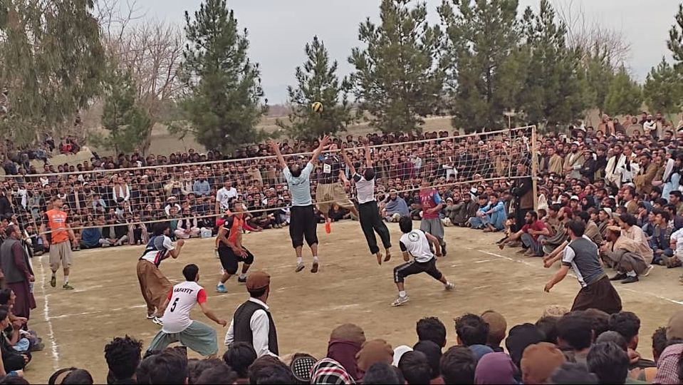 ننگرهار؛ خراسان لوبډلې د خوږياڼو ولسوالۍ د واليبال سياليو اتلولي وگټله