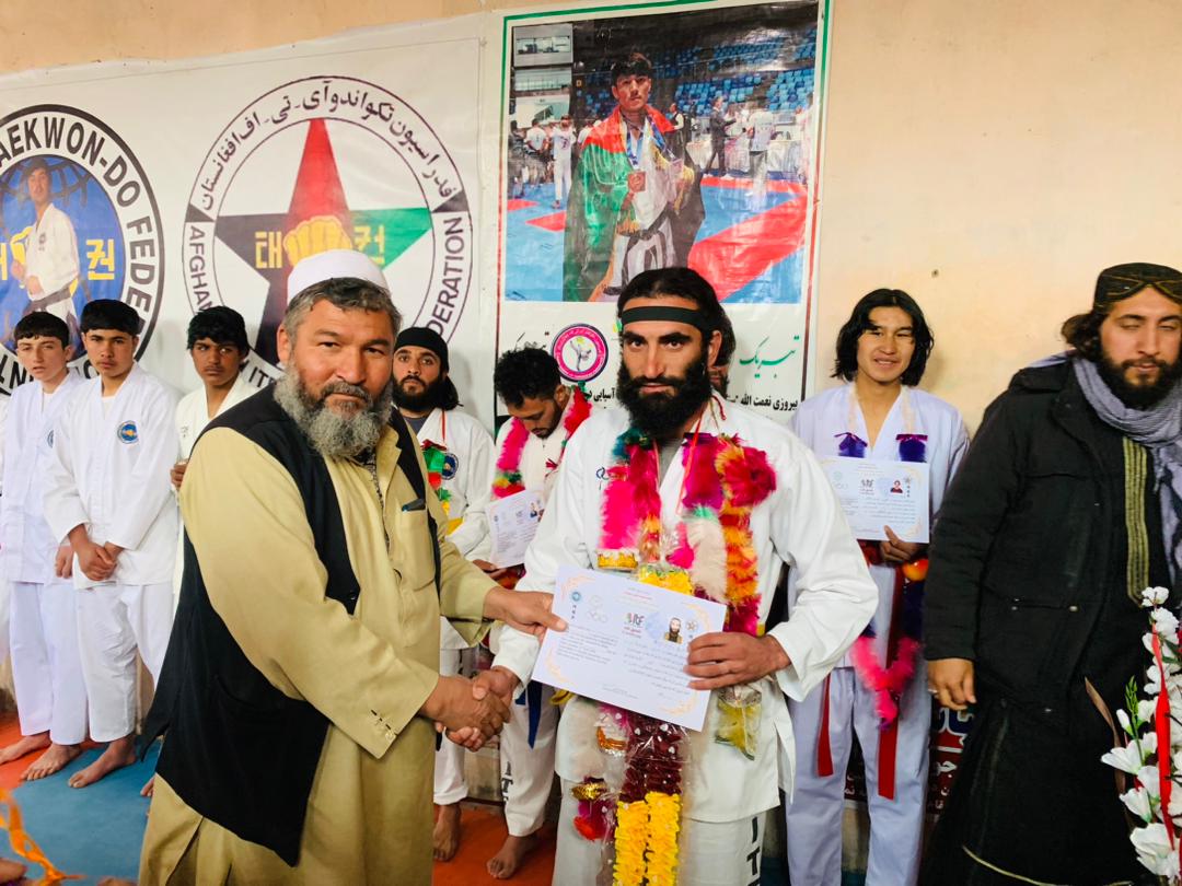 ميدان وردگ؛ جلريز ولسوالۍ کې د ITF تکواندو ۳۵ ورزشکارانو ته د ارتقاء کمربندونه وروتړل شول