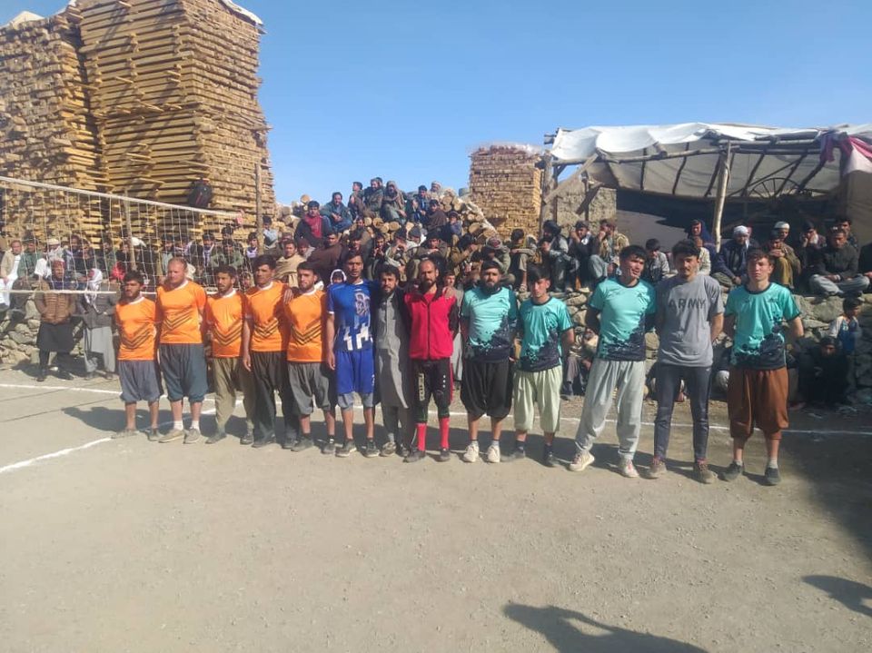 پروان؛ مسابقات والیبال میان ۱۳ تیم با قهرمانی تیم اتحاد غوربند به پایان رسید