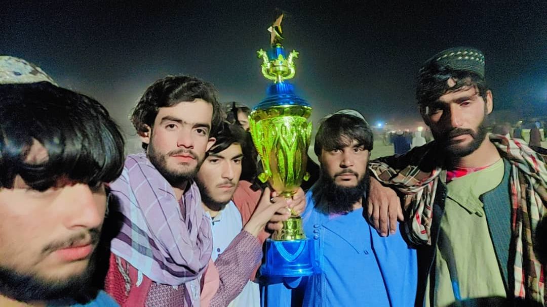 هلمند؛ په نادعلي ولسوالۍ کې د چاه نجير اتحاد رمضان جام سيالۍ پای ته ورسېدې