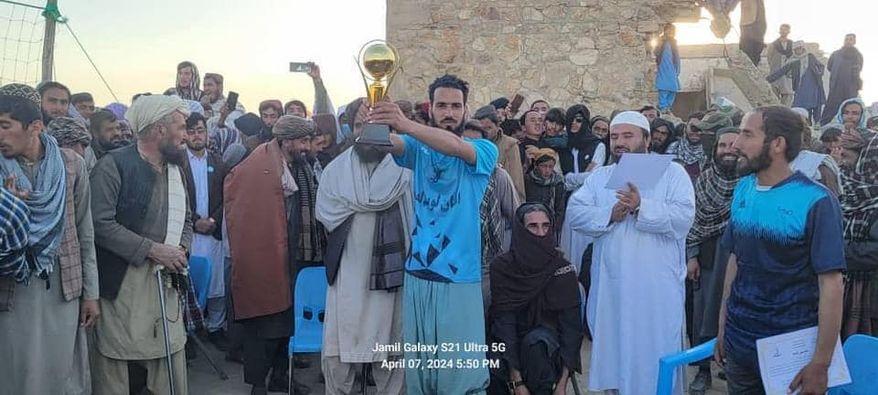 غزني؛ فروشګاه لوبډله د اندړ ولسوالۍ د والیبال سیالیو اتله شوه
