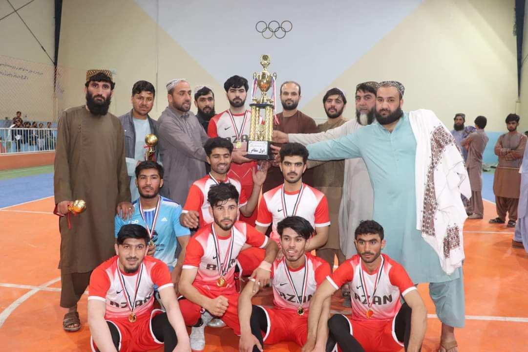 هلمند؛ په مرکز لښکرګاه کې د فوټسال سياليو اتلولي اذان لوبډلې وګټله
