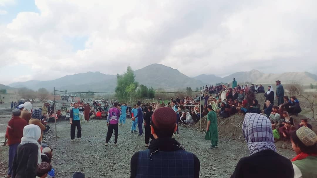 وست؛ په نادرشاه کوټ ولسوالۍ کې د شپږو لوبډلو ترمنځ د واليبال سيالۍ پيل شوې