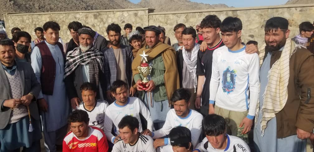 غزنی ؛ تیم شاهین چاده قهرمان مسابقات فوتسال ولسوالی واعظ شد