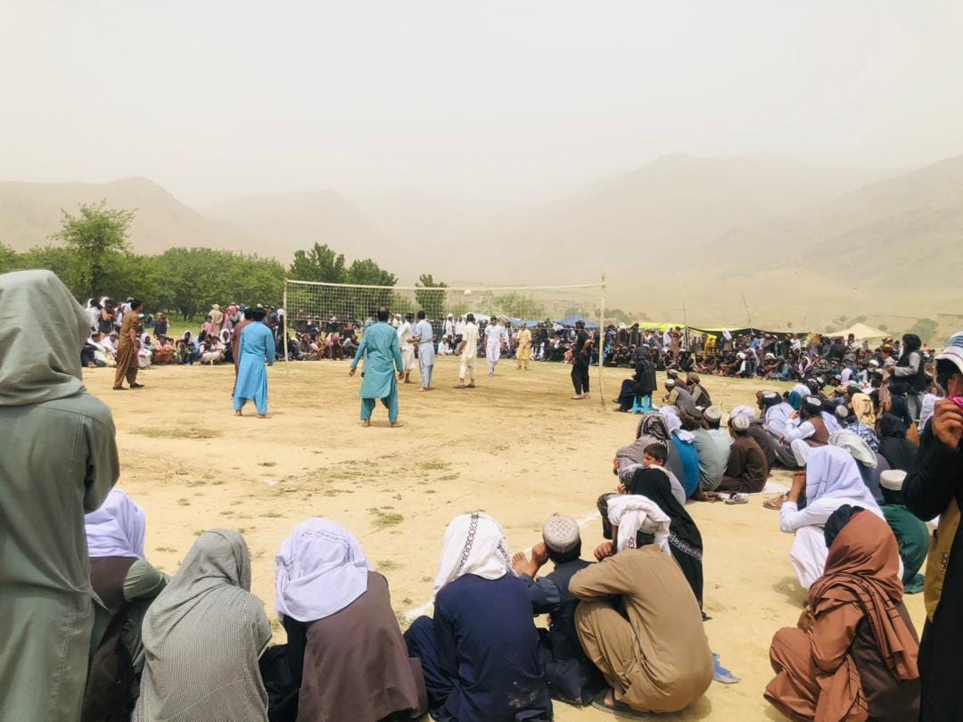 زابل؛ په ارغنداب ولسوالۍ کې د ۱۲ لوبډلو ترمنځ د واليبال سيالۍ پيل شوې