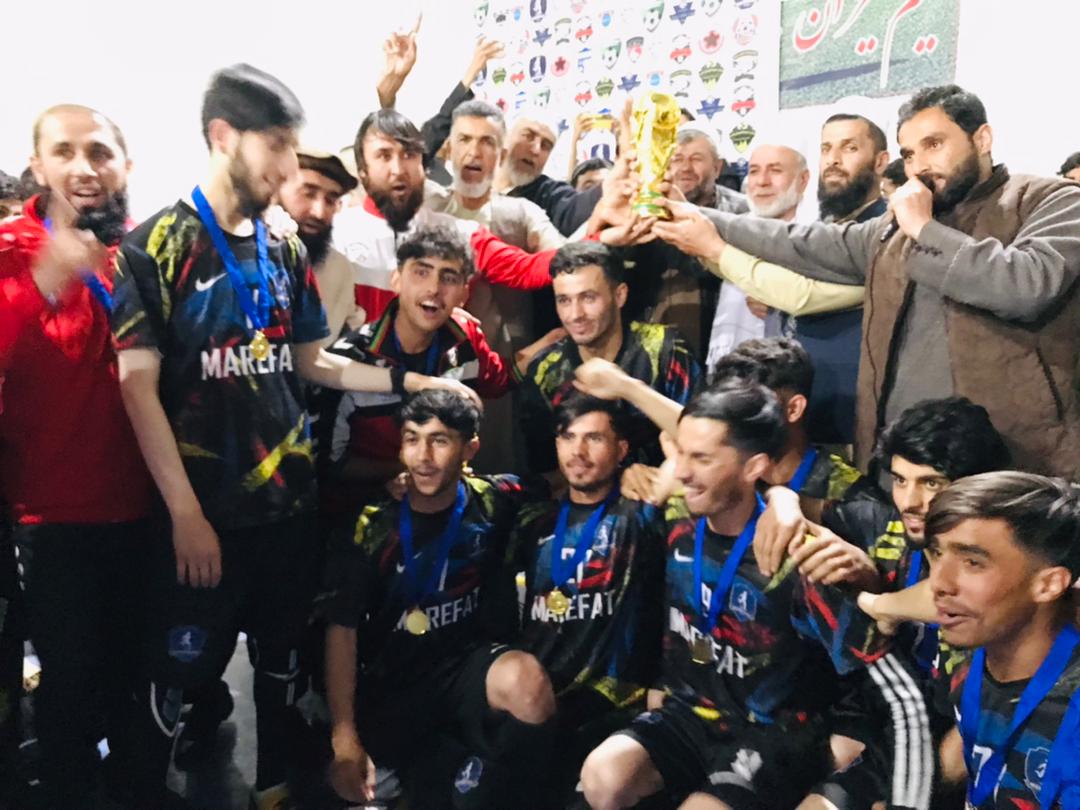 پروان؛ مرکز کې د ۱۲ لوبډلو ترمنځ د فوټسال سیالۍ د معرفت لوبډلې په اتلولۍ پای ته ورسېدې