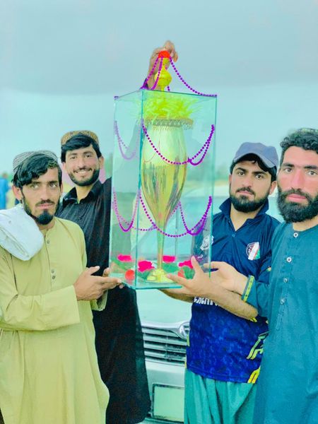 هلمند؛ باباجي ولسوالۍ کې د اختریز جام په نوم د ټېپ بال کرکټ سیالۍ د خپلواک لوبډلې په اتلولي پای ته ورسېدې