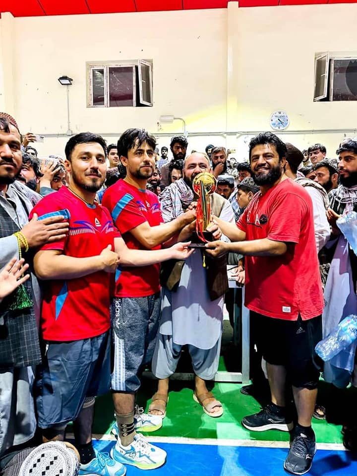 هلمند کې د ۱۷ لوبډلو ترمنځ د والیبال ګروپي سیالۍ پای ته ورسېدې