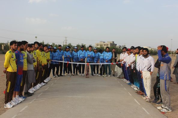 کندهار کې د پوهنتونونو ترمنځ د ټېپ بال کرکټ سیالۍ پیل شوې