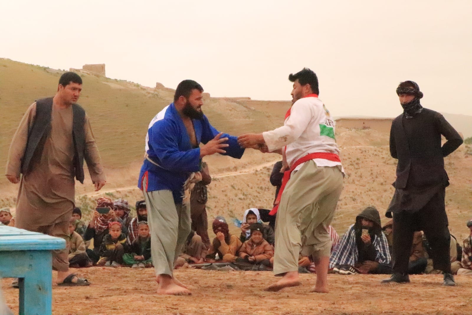 سرپل؛ ال.ج.هاد ولسوالۍ کې د ۳۰ ورزشکارانو ترمنځ د کورش پهلوانۍ سیالۍ ترسره شوې
