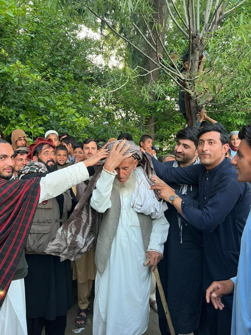 ننگرهار؛ په کوټ ولسوالۍ کې د ۴۰ لوبډلو ترمنځ د ټېب بال کرکټ سيالۍ پای ته ورسېدې