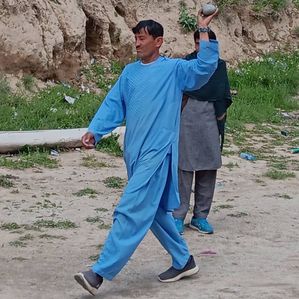 غزنی؛ مسابقات نشان‌زنی با سنگ میان ۱۲ تیم در ولسوالی جاغوری آغاز گردید