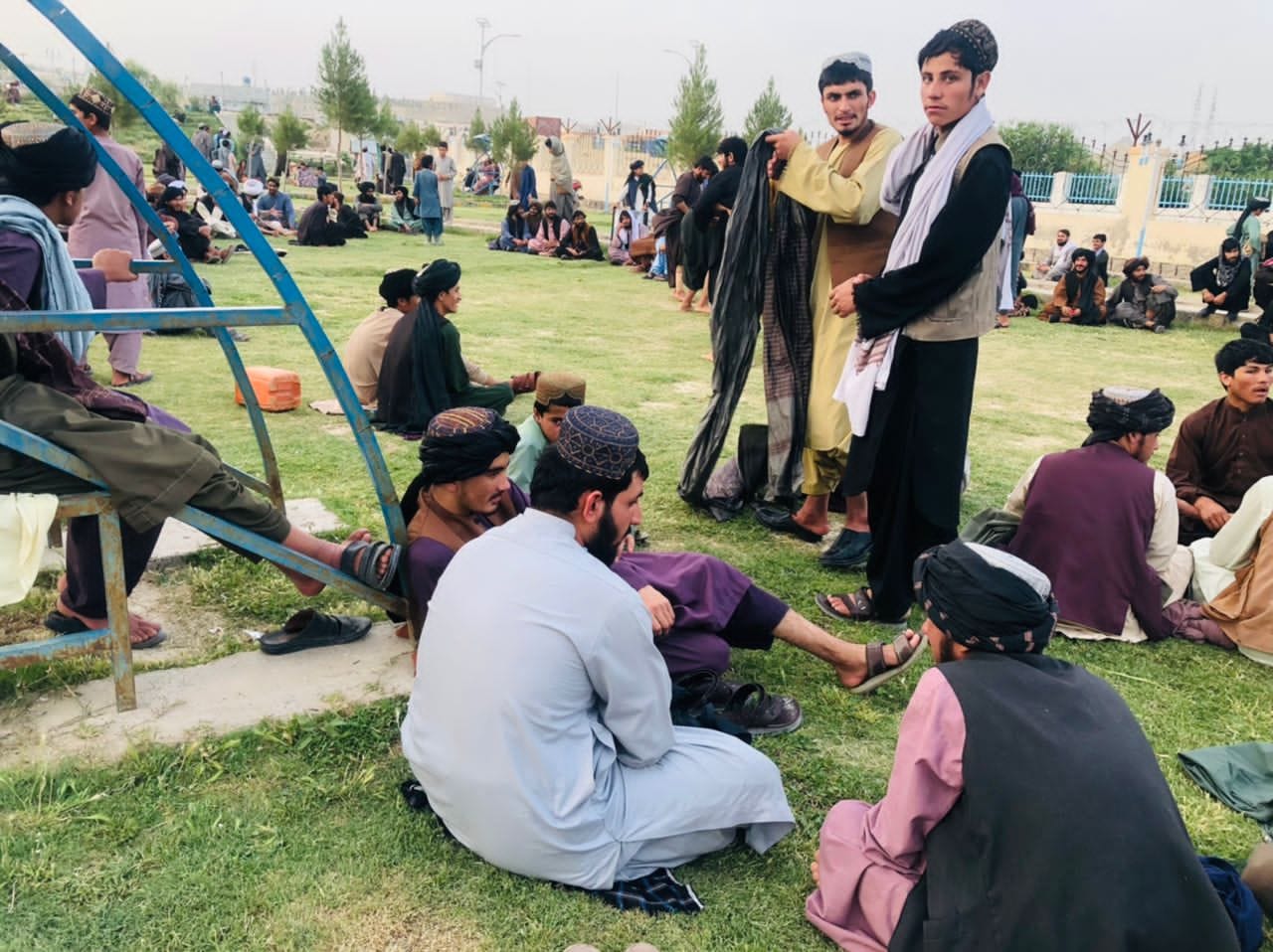 زابل؛ په مرکز قلات ښار کې د ۵۰ پهلوانانو ترمنځ د سيمه ييزې غېږ نيونې سيالۍ تر سره شوې