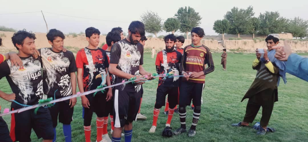 هلمند؛ ر قابت‌های گروهی فوتبال میان ۱۴ تیم در ولسوالی گرم‌سیر به فرجام رسید