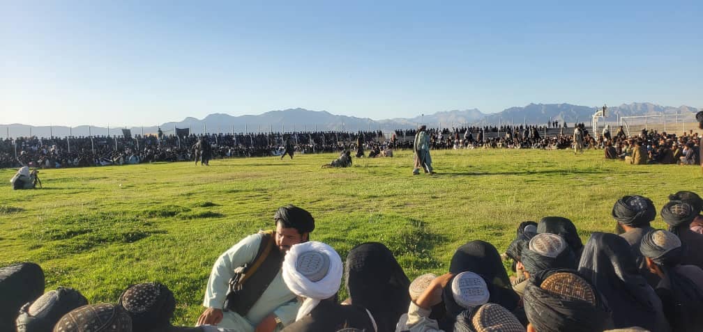 ارزګان؛ مرکز ترینکوټ ښار کې د ۱۰۰ جوړو ترمنځ د غېږنیونې سیالۍ ترسره شوی.