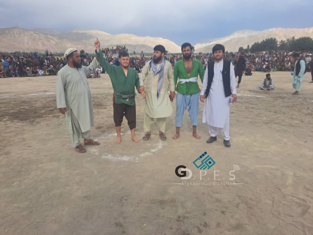 بغلان؛ مسابقات پهلوانی با اشتراک ۱۰۰ ورزشکار در ولسوالی نهرین برگزار گردید