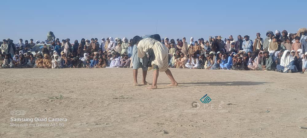 زابل؛ مرکز قلات ښار کې د ۶۰ پهلوانانو ترمنځ د سیمه ییزې غېږ نیونې سیالۍ ترسره شوې