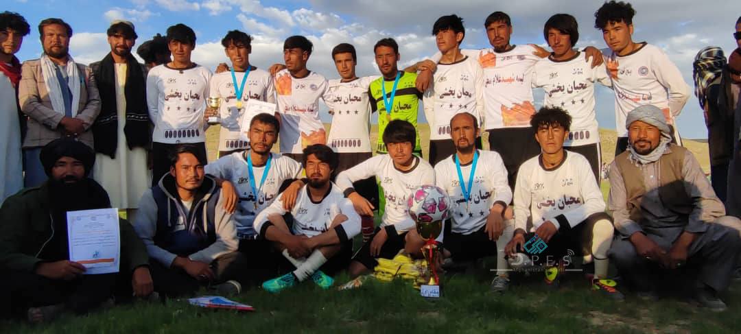 غزنی؛ مسابقات فوتبال با اشتراک ۱۸ تیم در ولسوالي ناور با قهرمانی تیم محبان یخشی به پایان رسید