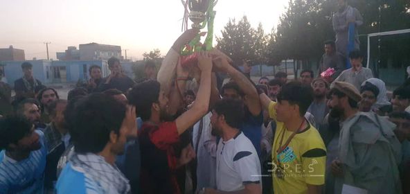 کابل ؛ رقابت‌های والیبال میان ۳۲ تیم در ولسوالی بگرامی به پایان رسید