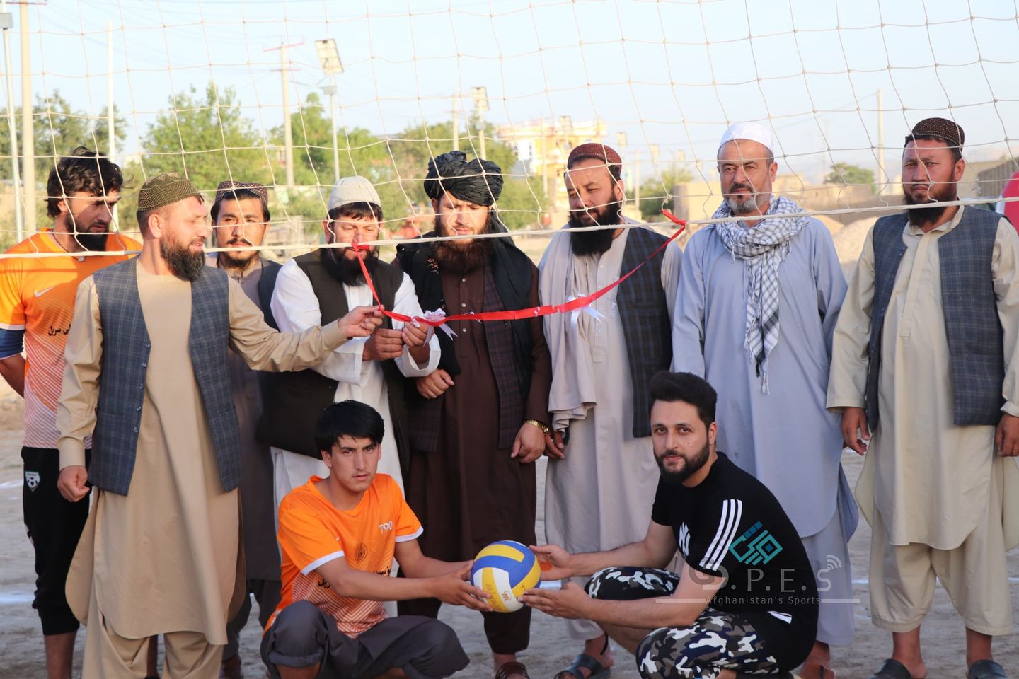 سرپل؛ رقابت‌های تابستانی والیبال میان ۱۲ تیم در مرکز این ولایت آغاز شد