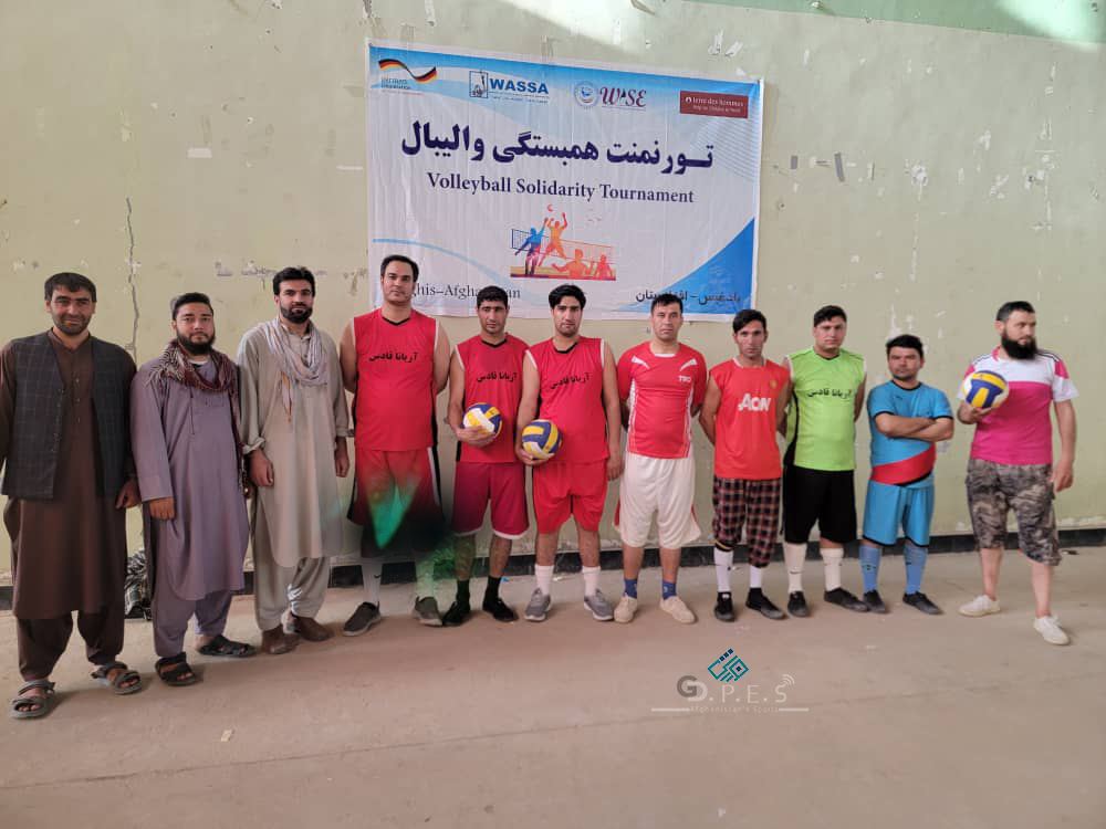 بادغیس؛ مسابقات والیبال با اشتراک شش تیم در شهر قلعه نو آغاز گردید