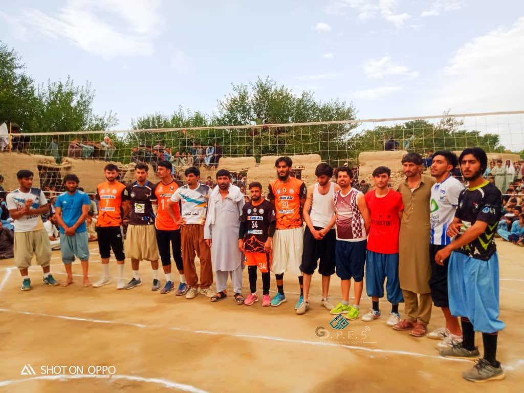 ننگرهار؛ په سپين غر ولسوالۍ کې د ۳۰ لوبډلو ترمنځ د واليبال سيالۍ پای ته ورسېدې