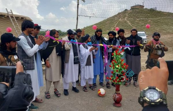 پکتيا؛ په ميرزکې ولسوالۍ کې د ۳۰ لوبډلو ترمنځ د ځوانانو يووالي په نوم د واليبال سيالۍ پيل شوې